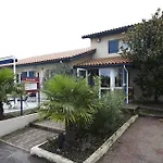Kyriad Saint Emilion ליבורן