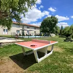 מלון Kyriad Saint Emilion 3*