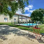 מלון Kyriad Saint Emilion 3*