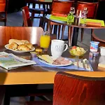 מלון Kyriad Saint Emilion 3*