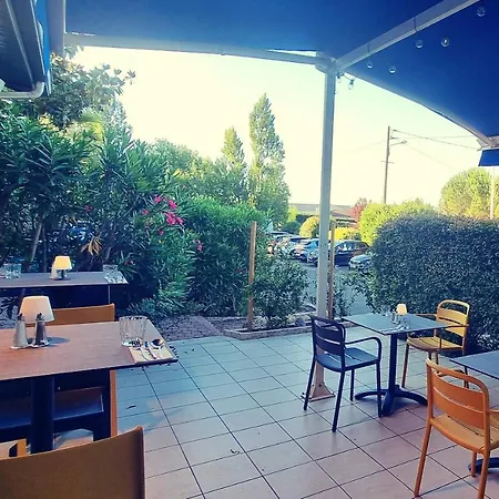 Kyriad Saint Emilion 3*