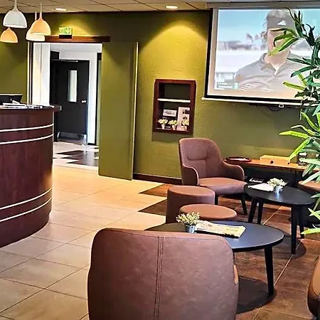 Kyriad Saint Emilion Отель 3*