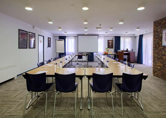 Kyriad Saint Emilion Szálloda 3*