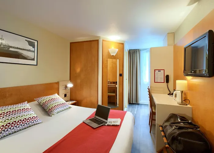 Kyriad Saint Emilion 3*